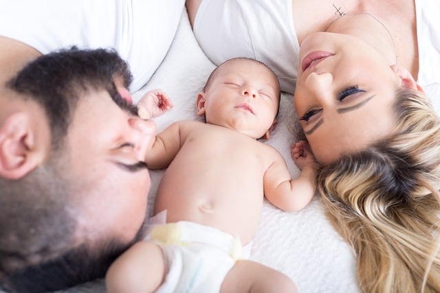 Overcoming Postpartum Self-Doubt. After the birth of my little one, I quickly realized that I was experiencing postpartum self-doubt. If you’re struggling with postpartum self-doubt here are some things that I found helpful at overcoming it which can help you too. #newmom #postpartum #handfulofthoughts