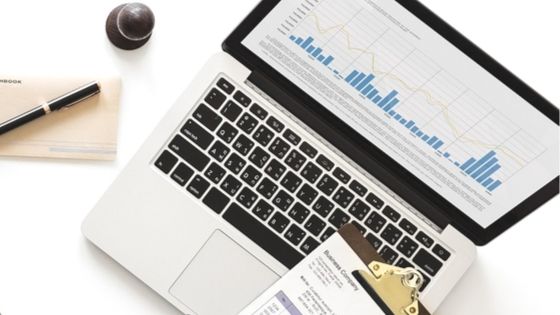 Complete guide to your RRSP. Learn all about the contributions, withdrawals RRSP benefits. It is never too early to start investing in your RRSP. Think about contributing now to get the maximum RRSP benefit. #RRSP #RRSPCanada #Canada #savingsplan #handfulofthoughts